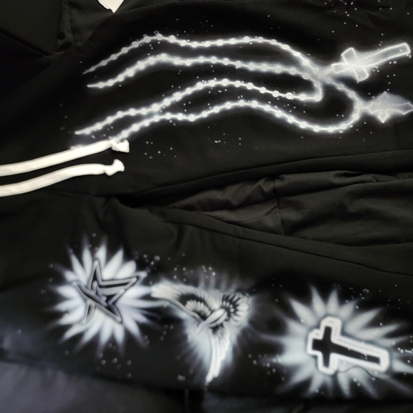 WKND RIOT SWEATS